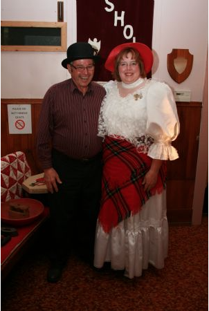 <div class="text-large">Chisholm Photo</div>